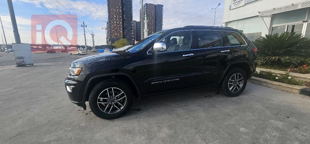 جيب جراند شيروكي